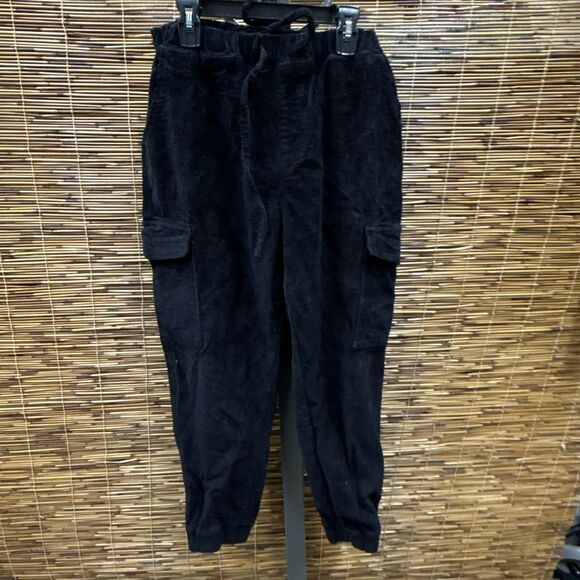 Almost Famous‎ Juniors' Drawstring Cargo Joggers Size L - Picture 2 of 3